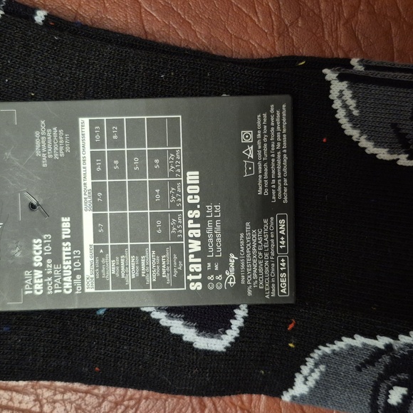 DARTH VADER STAR WARS CREW SOCKS FOR MEN! NWT! - Picture 6 of 7